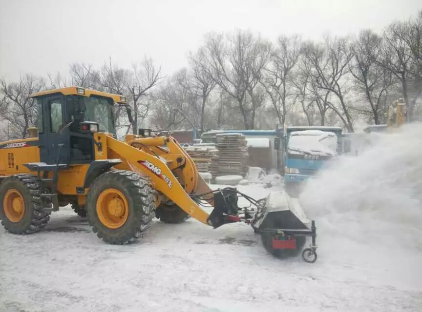 青岛小型清雪机|扫雪机厂家|详尽说明参数、价格情况-厂家推荐